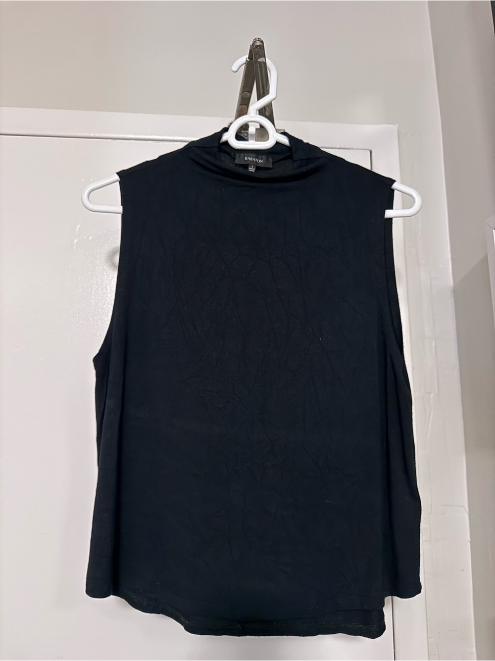 babaton aritzia sleeveless black shirt  size small